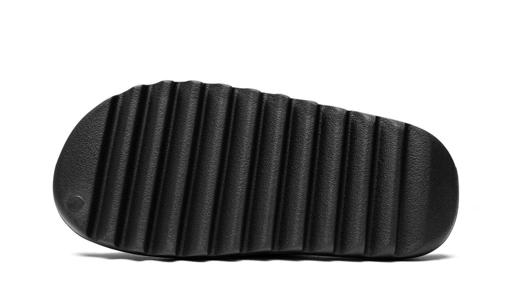 ADIDAS YEEZY
YEEZY SLIDE "Onyx"
