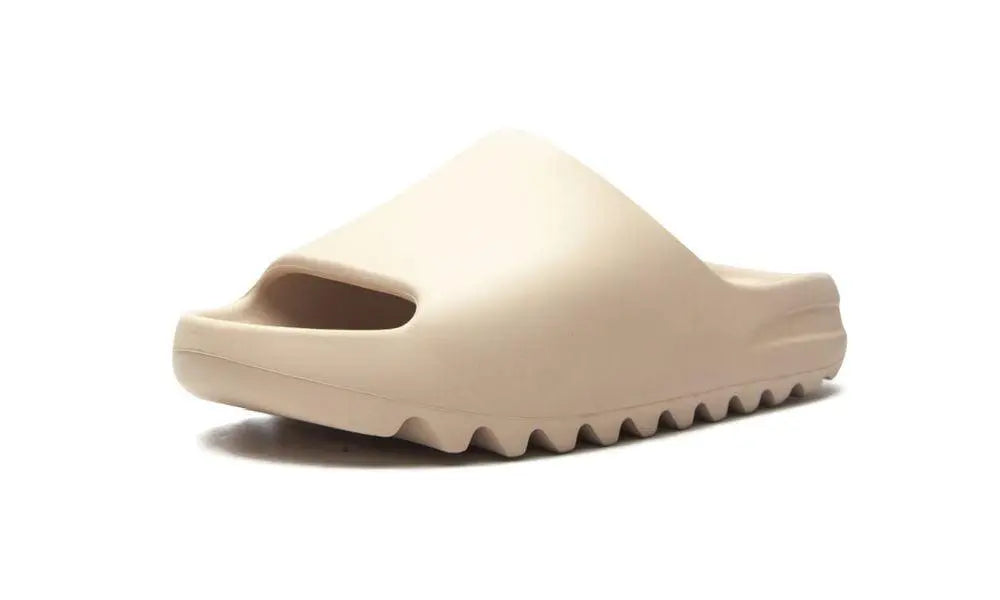 ADIDAS YEEZY
YEEZY SLIDE
"Pure 2021"