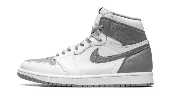 AIR JORDAN 1 HIGH OG
"Stealth"