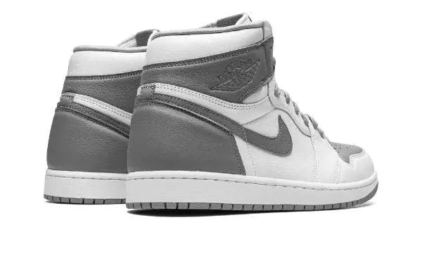 AIR JORDAN 1 HIGH OG
"Stealth"