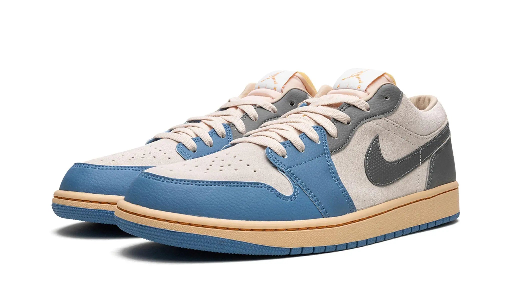 AIR JORDAN 1 LOW SE
"Tokyo 96"