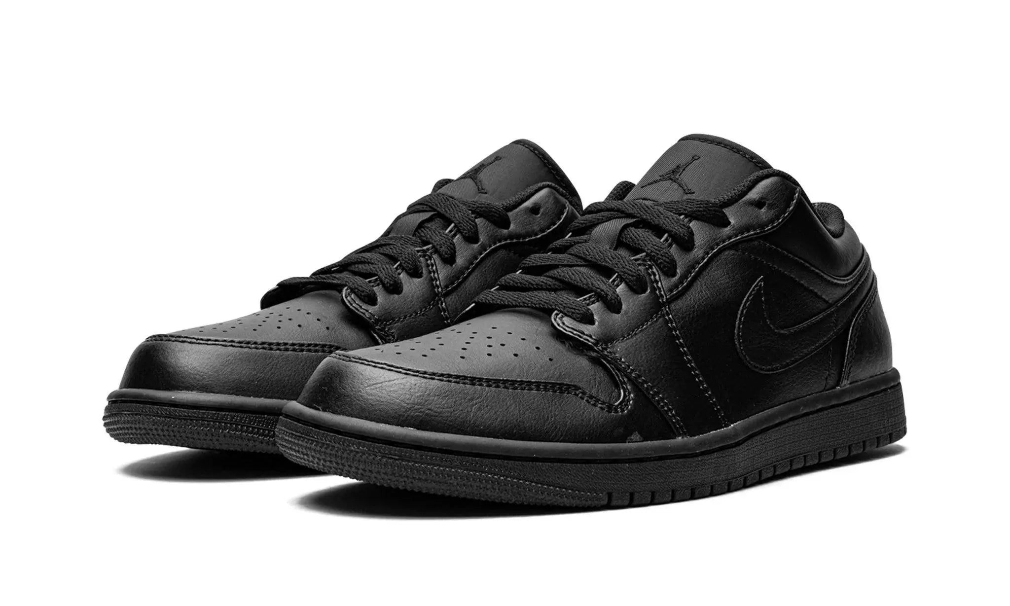 AIR JORDAN 1 LOW "TRIPLE BLACK"
