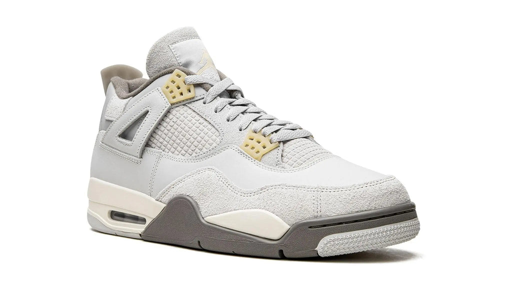 AIR JORDAN 4 RETRO SE CRAFT "Photon Dust"