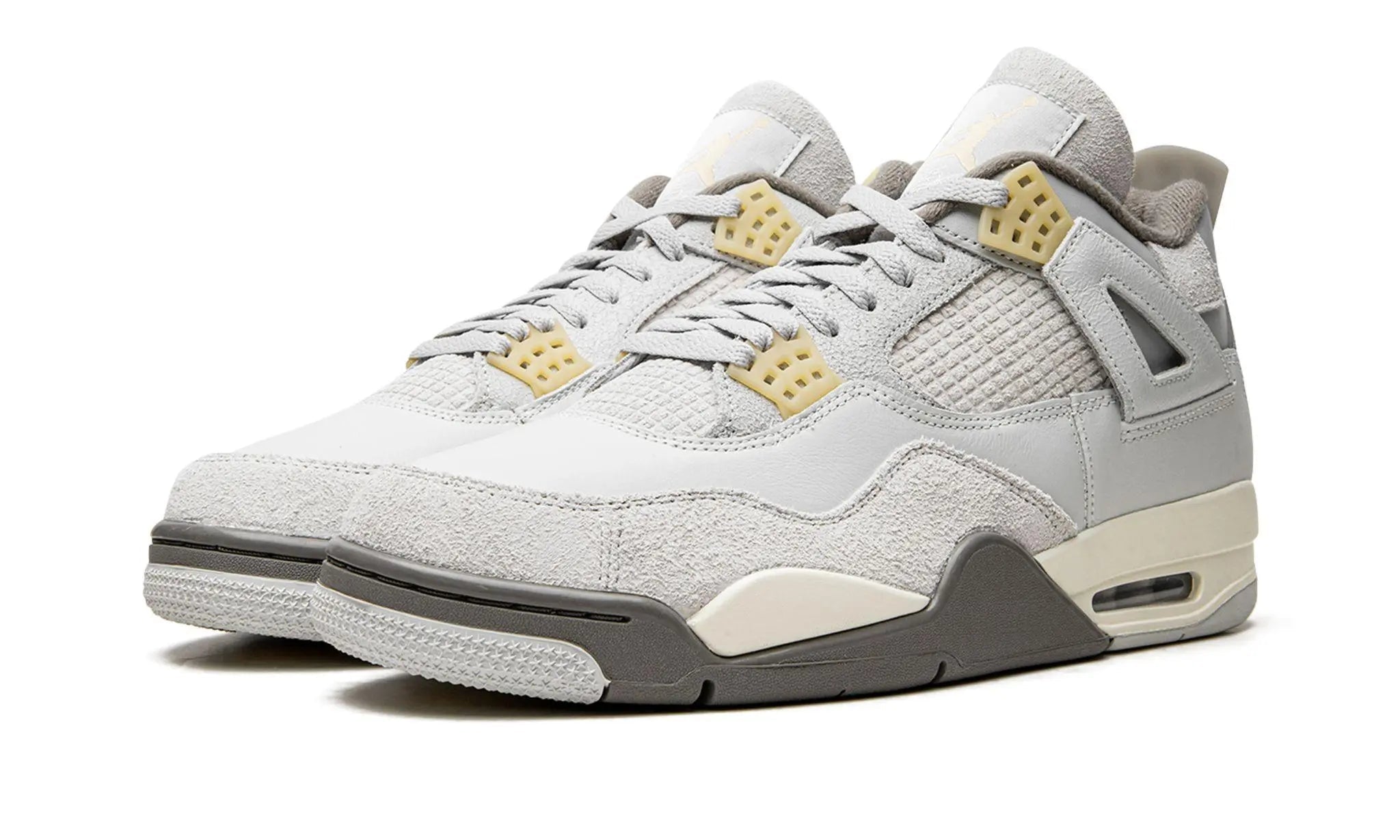 AIR JORDAN 4 RETRO SE CRAFT "Photon Dust"