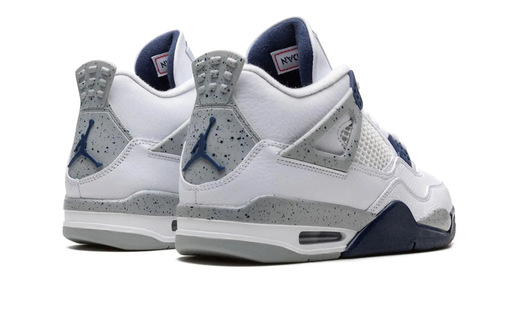 Air Jordan 4
"Midnight Navy"