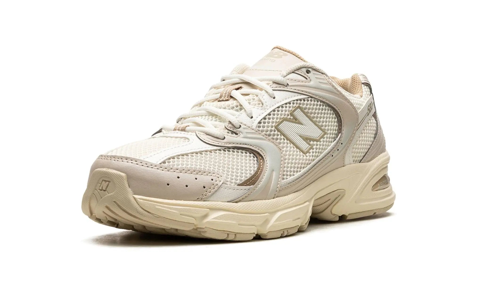 NEW BALANCE
530
"Beige / Angora"