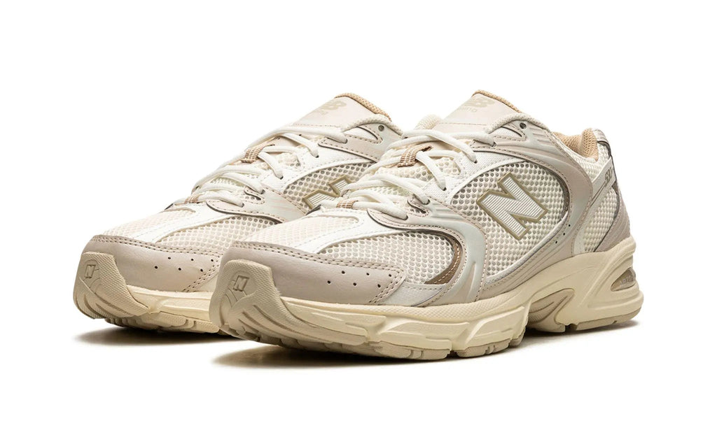 NEW BALANCE
530
"Beige / Angora"