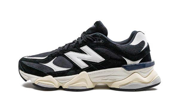 NEW BALANCE
9060
"Black / White"