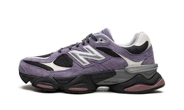 NEW BALANCE
9060
"Violet Noir
