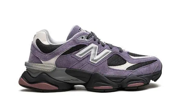 NEW BALANCE
9060
"Violet Noir
