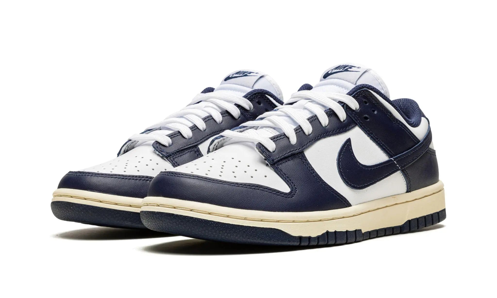 NIKE DUNK LOW 
"Vintage Navy"