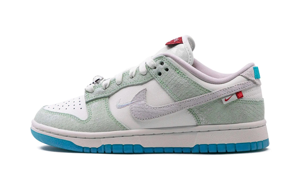 NIKE
DUNK LOW LX
"Year of the Dragon 2024"