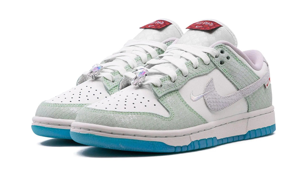 NIKE
DUNK LOW LX
"Year of the Dragon 2024"