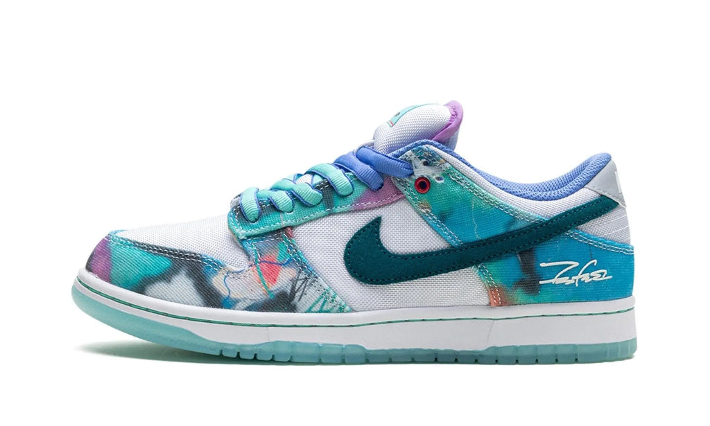 NIKE DUNK LOW SB "Futura Laboratories - Bleached Aqua
