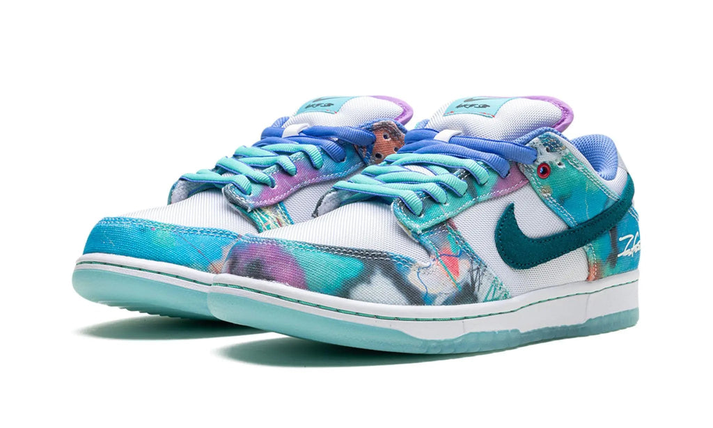 NIKE DUNK LOW SB "Futura Laboratories - Bleached Aqua