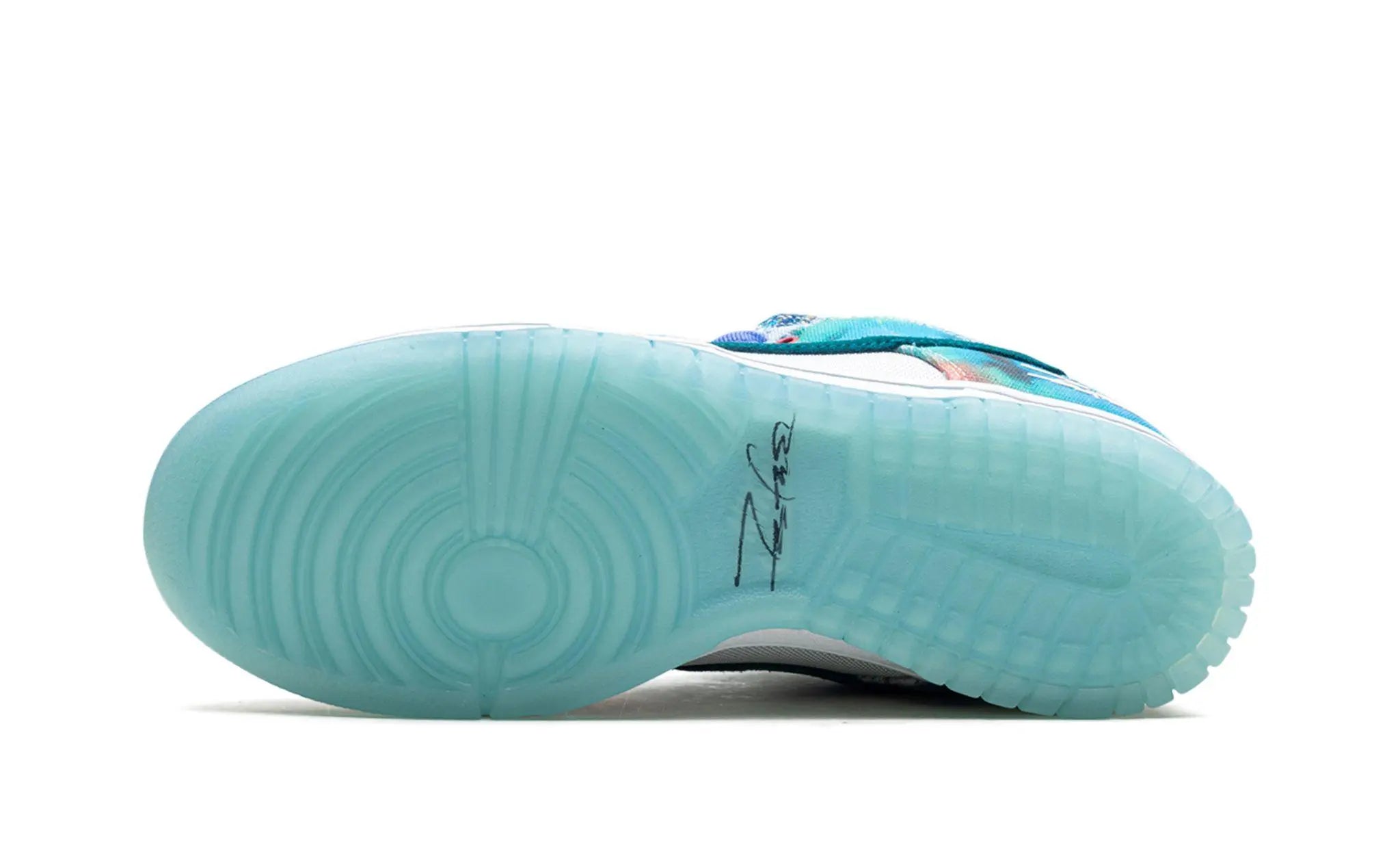 NIKE DUNK LOW SB "Futura Laboratories - Bleached Aqua