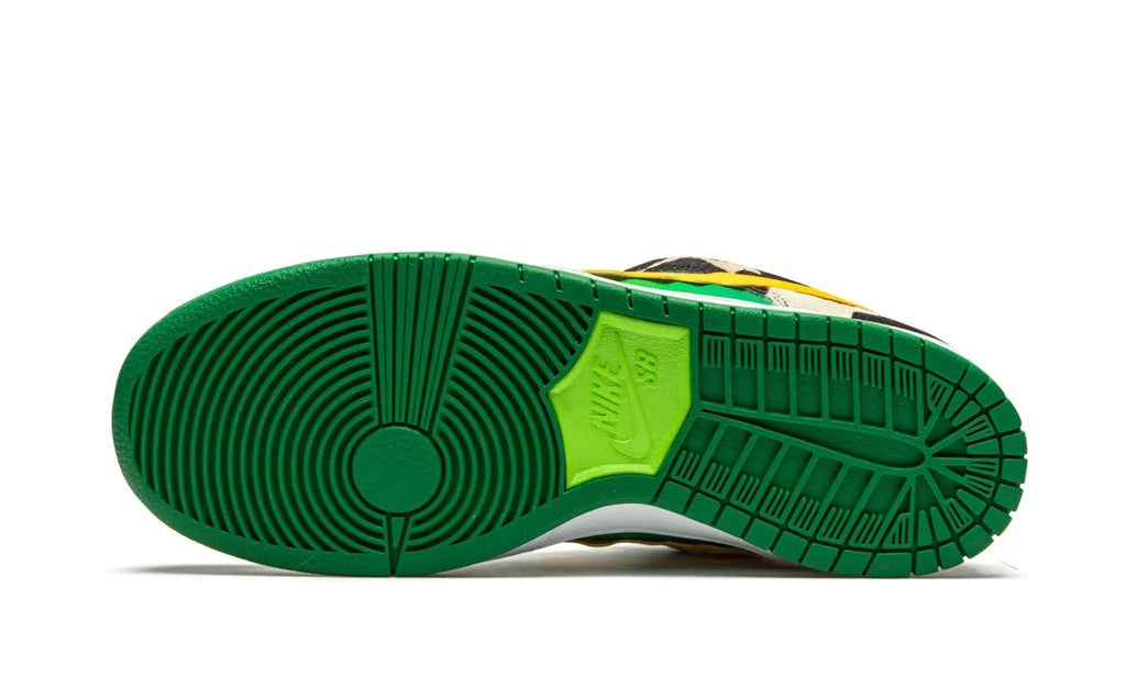 NIKE SB DUNK LOW "Ben & Jerry's - Chunky Dunky"