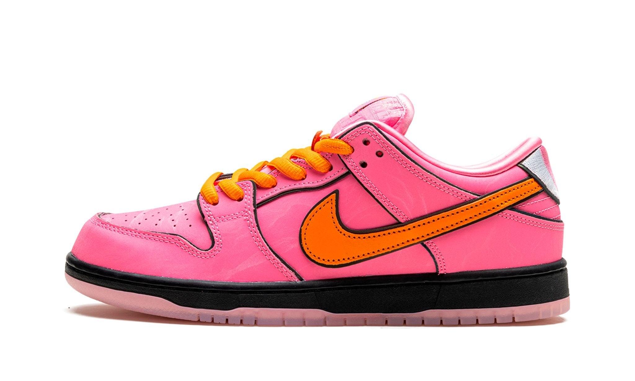 NIKE
SB DUNK LOW
"Powerpuff Girls - Blossom