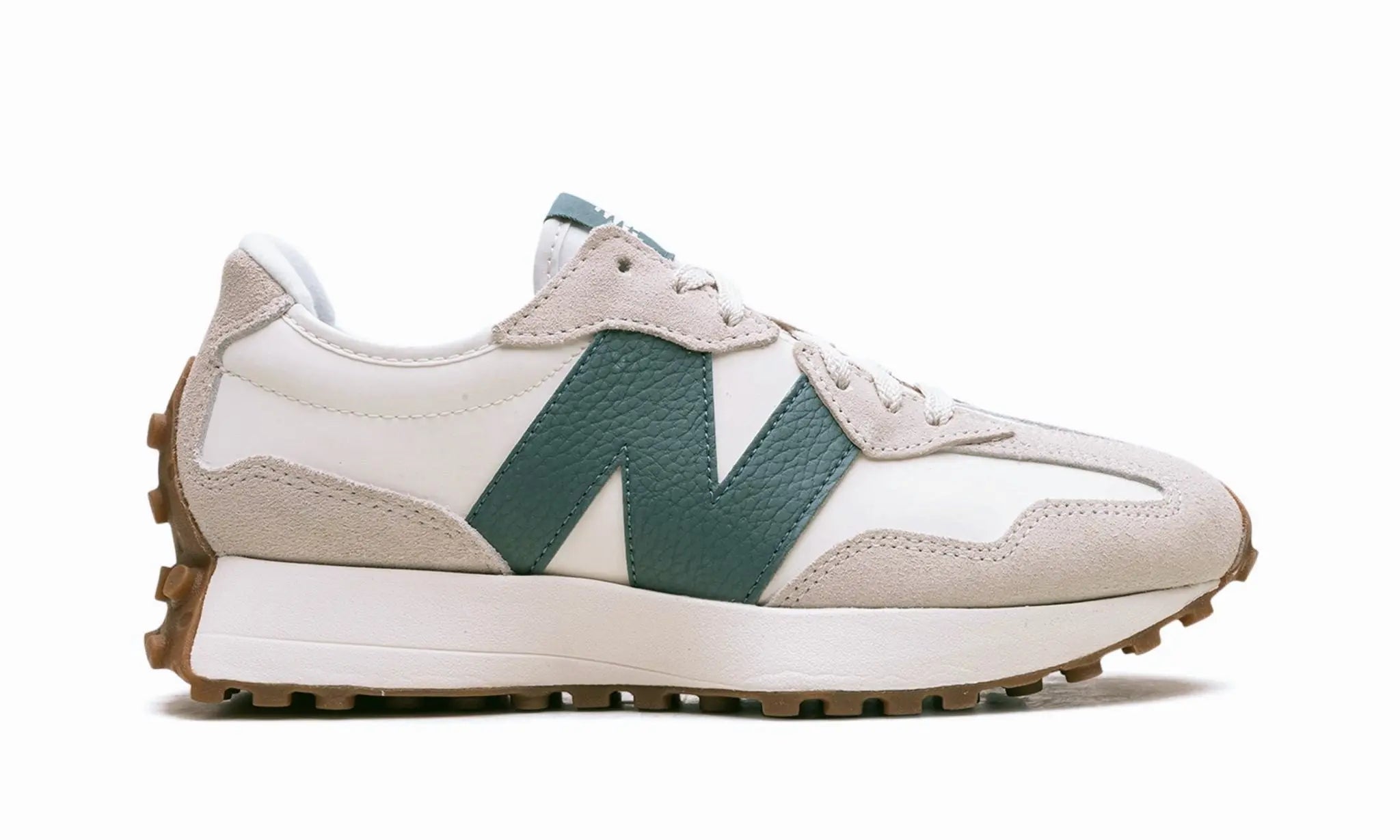 New Balance
327
"Moonbeam New Spruce"