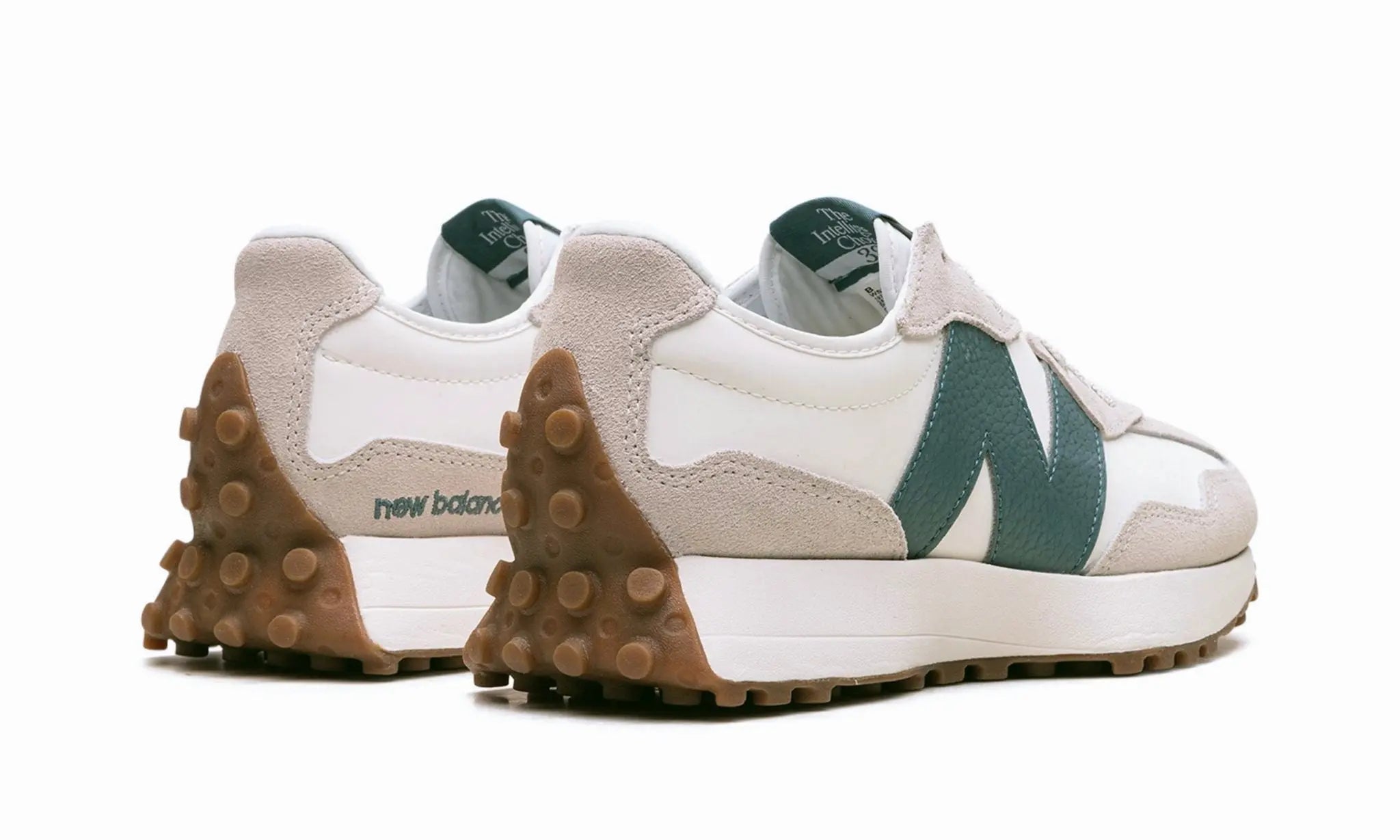 New Balance
327
"Moonbeam New Spruce"