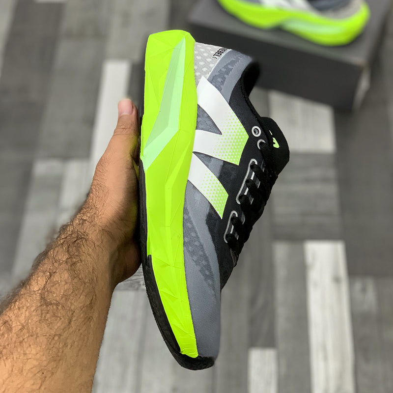 New Balance FuelCell Rebel v4 Black Lime