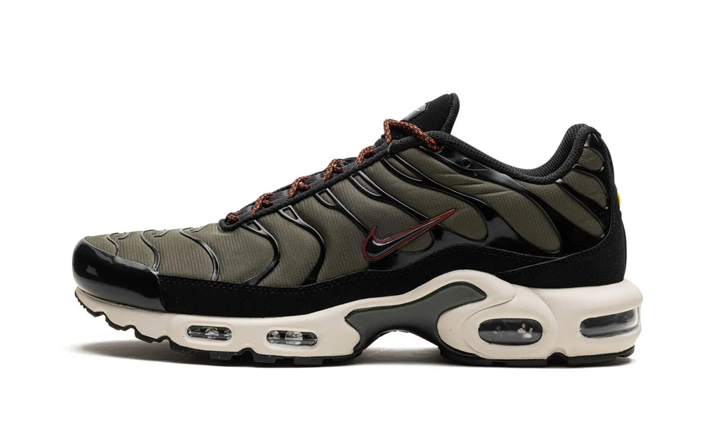 Nike
Air Max Plus TN
"Cargo Khaki"