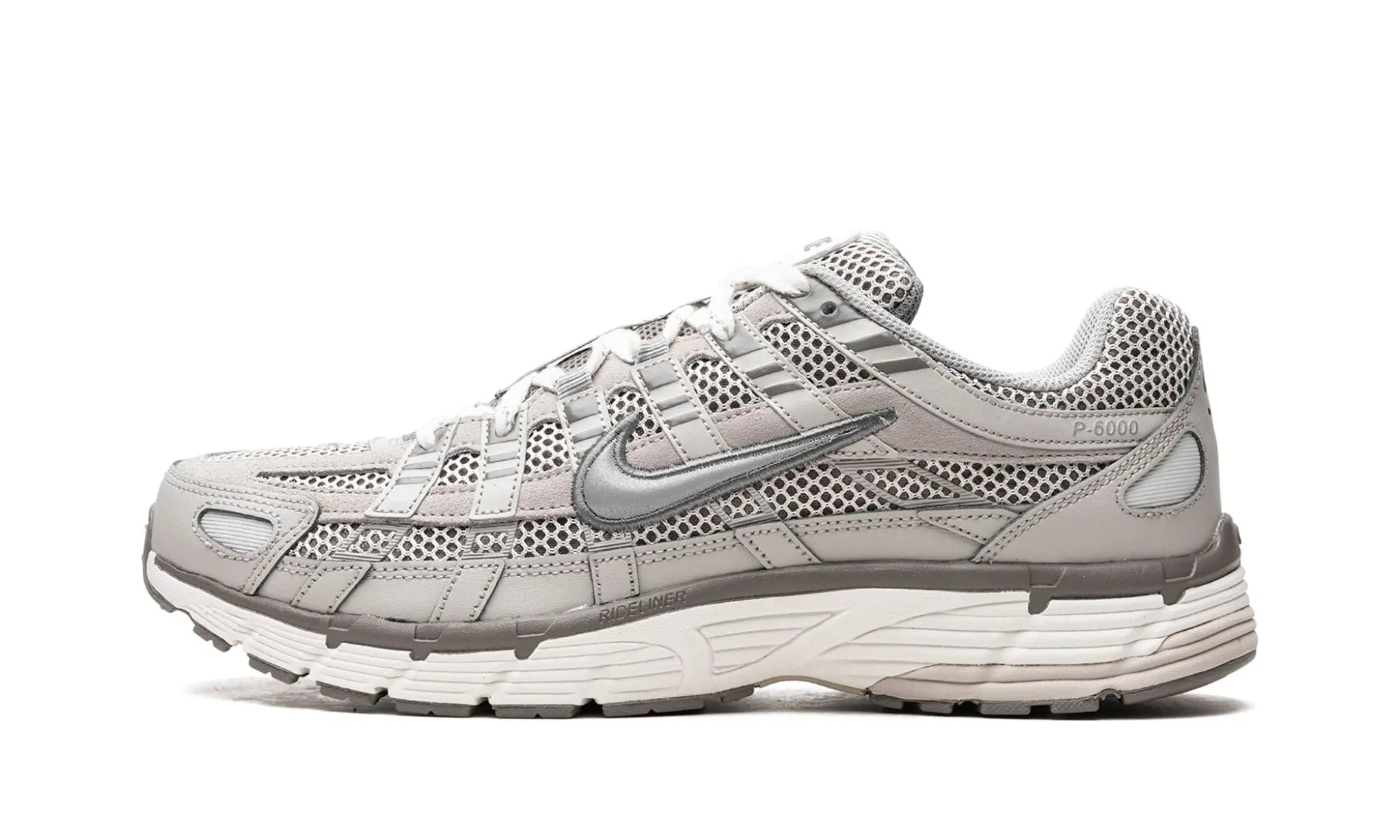 Nike
P-6000
"Light Iron Ore"