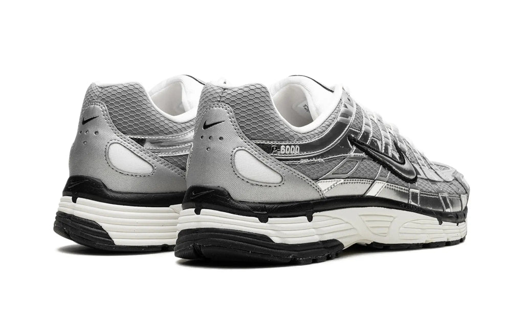 Nike
P-6000
"Metallic Silver"